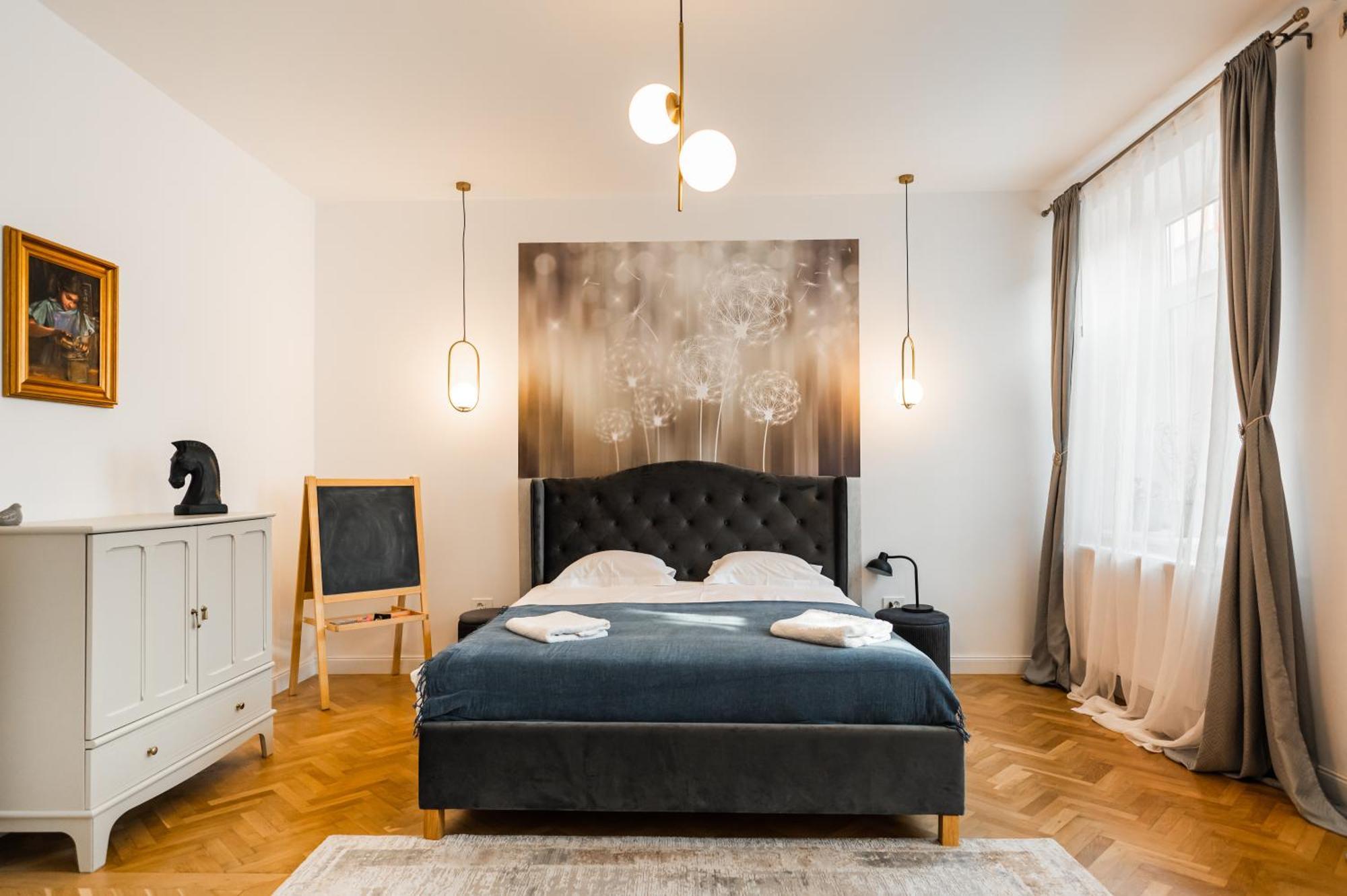Lara'S Loft Appartement Braşov Buitenkant foto